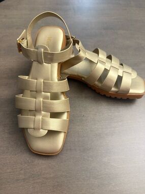 Women’s Metallic Strappy Comfort Sandals - Gold